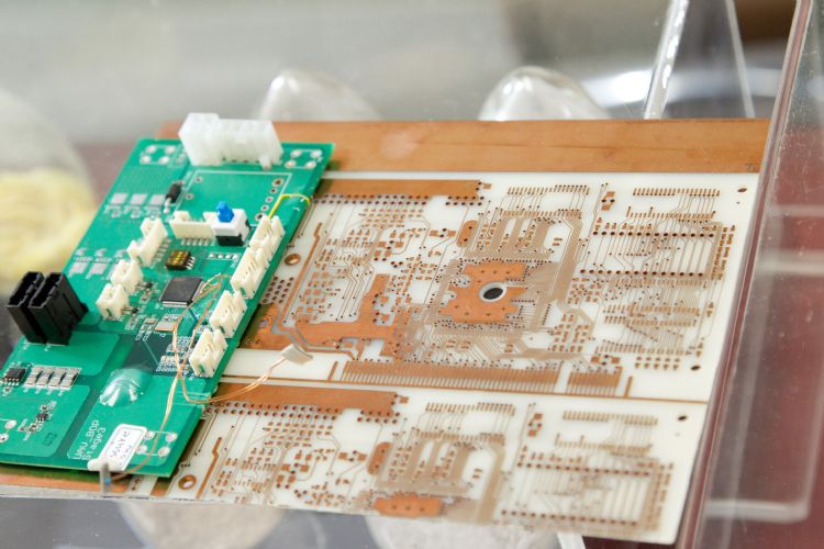 製程挑戰高　PCB業者智造轉型迎5G